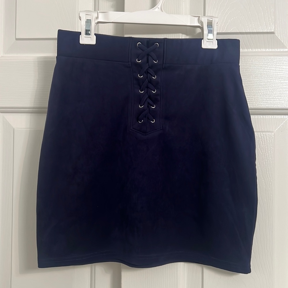 #59- Forever 21- Blue Suede Pull On Stretch Mini Skirt Size Medium